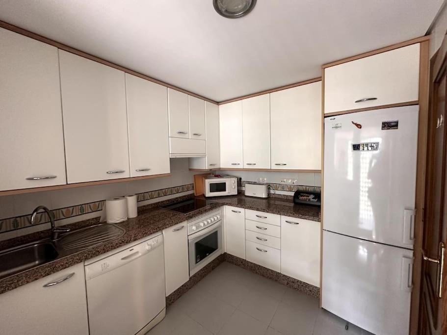 Costalita Beach Apartamento En Estepona Exterior photo