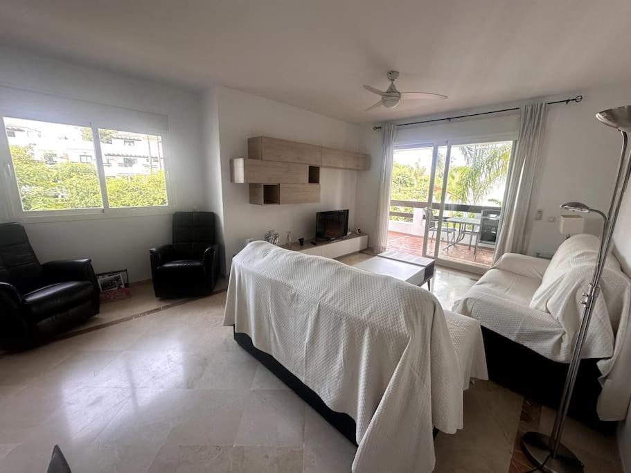 Costalita Beach Apartamento En Estepona Exterior photo